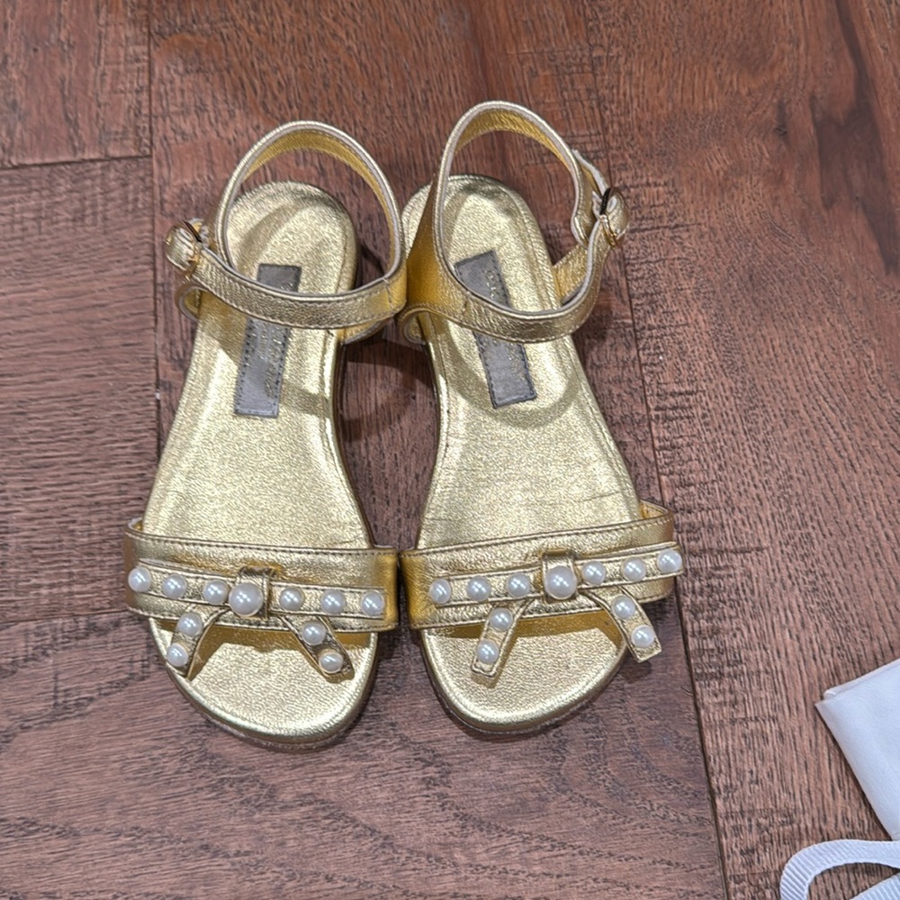 Dolce and gabana sandals